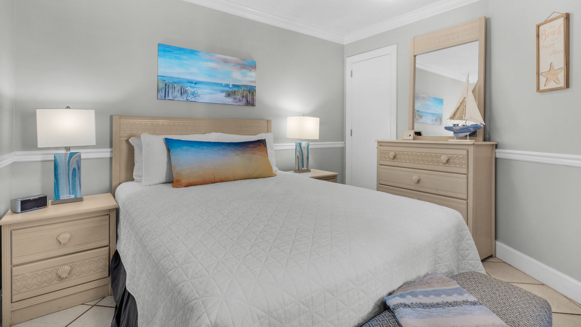 Moondrifter 405 Bedroom