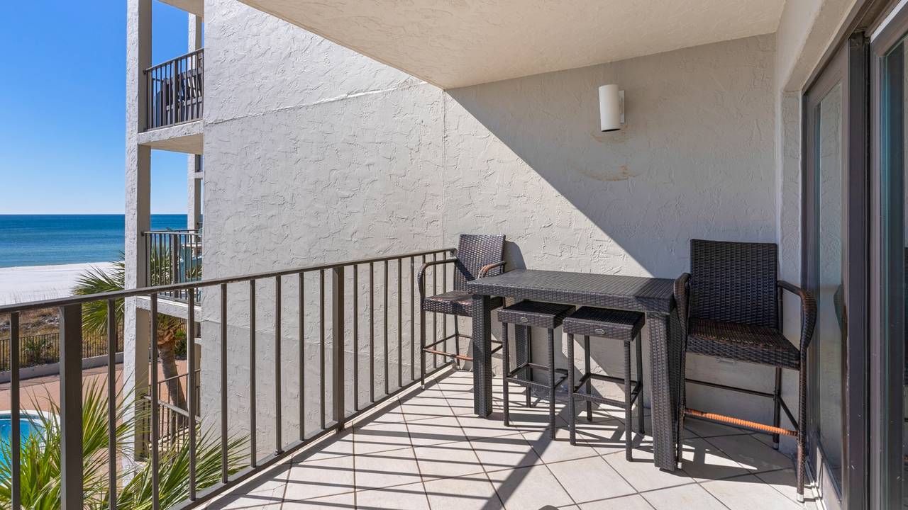 Moondrifter 405 Balcony Moondrifter 405 Balcony