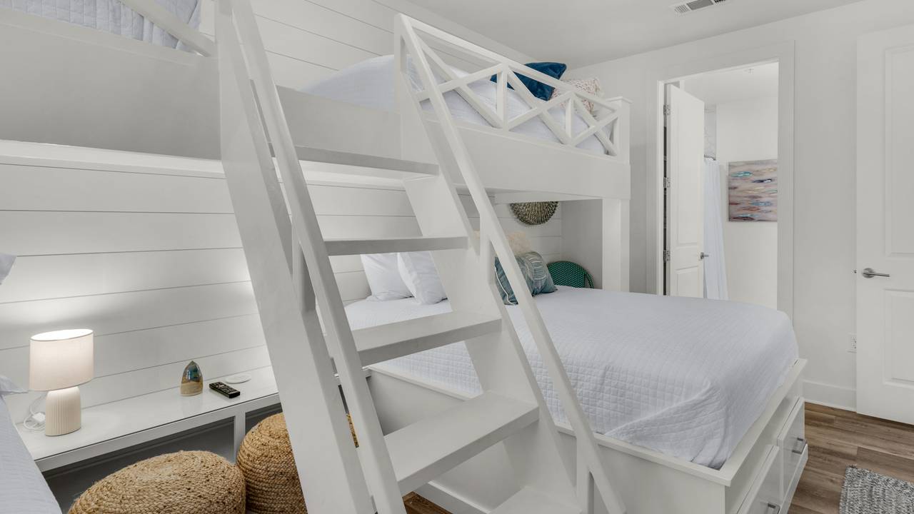 Pinewood 317 Bedroom Pinewood 317 Bedroom