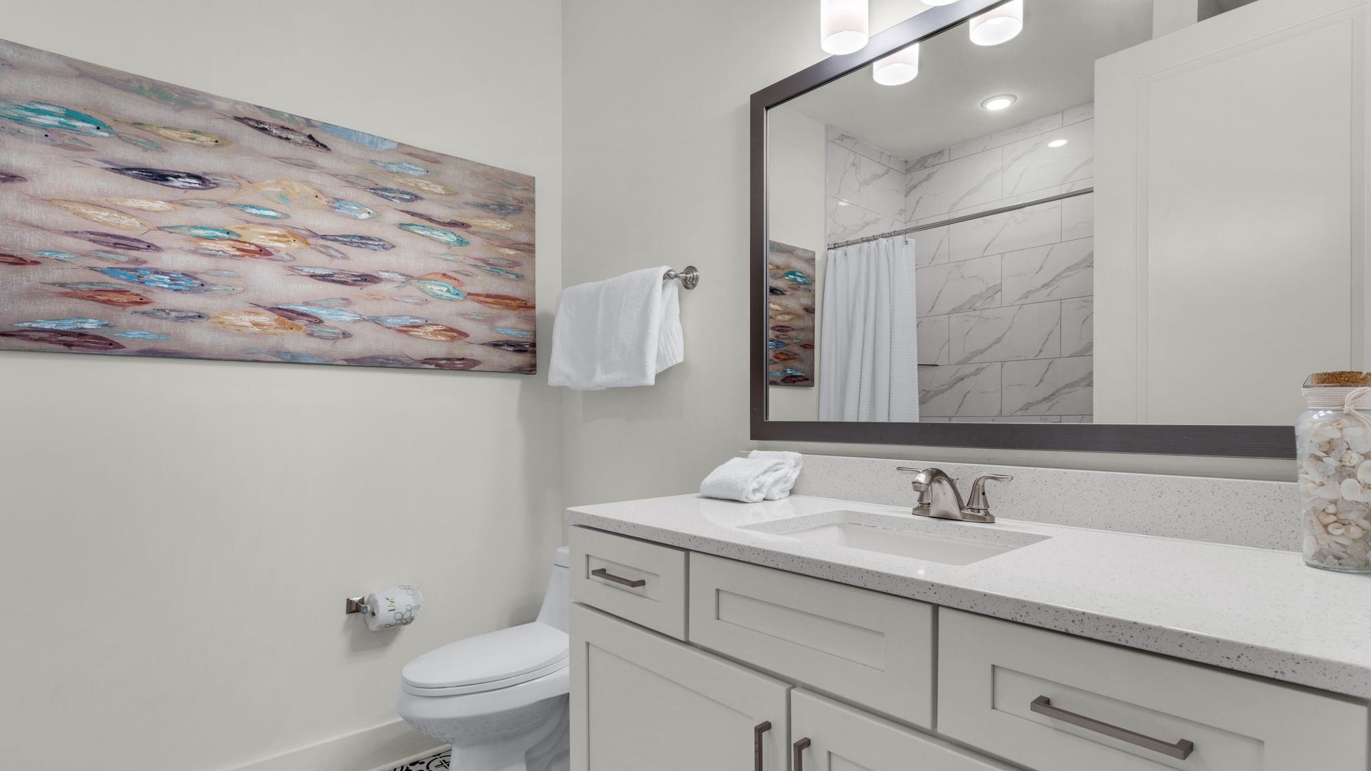 Pinewood 317 Bathroom