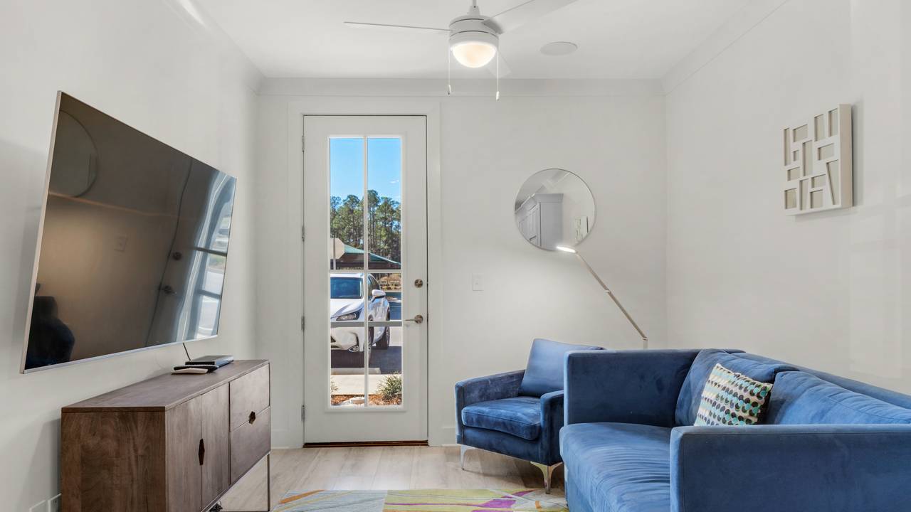 Pinewood 318 Living Area Pinewood 318 Living Area