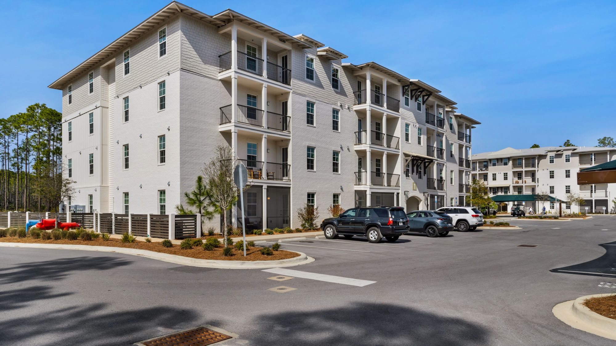  Pinewood30A Exterior