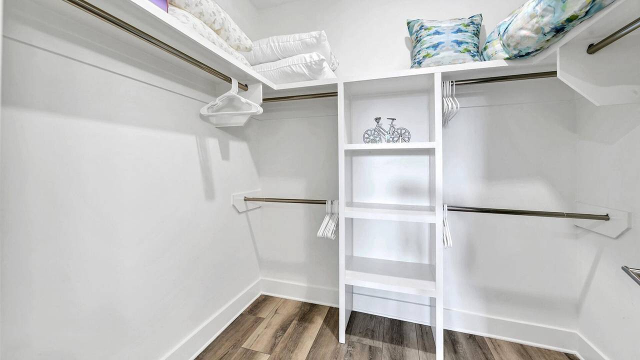 Pinewood30A 341 Walk In Closet Pinewood30A 341 Walk In Closet