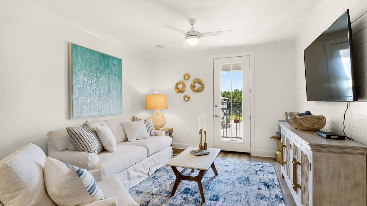 Pinewood 341 Living Area Pinewood 341 Living Area