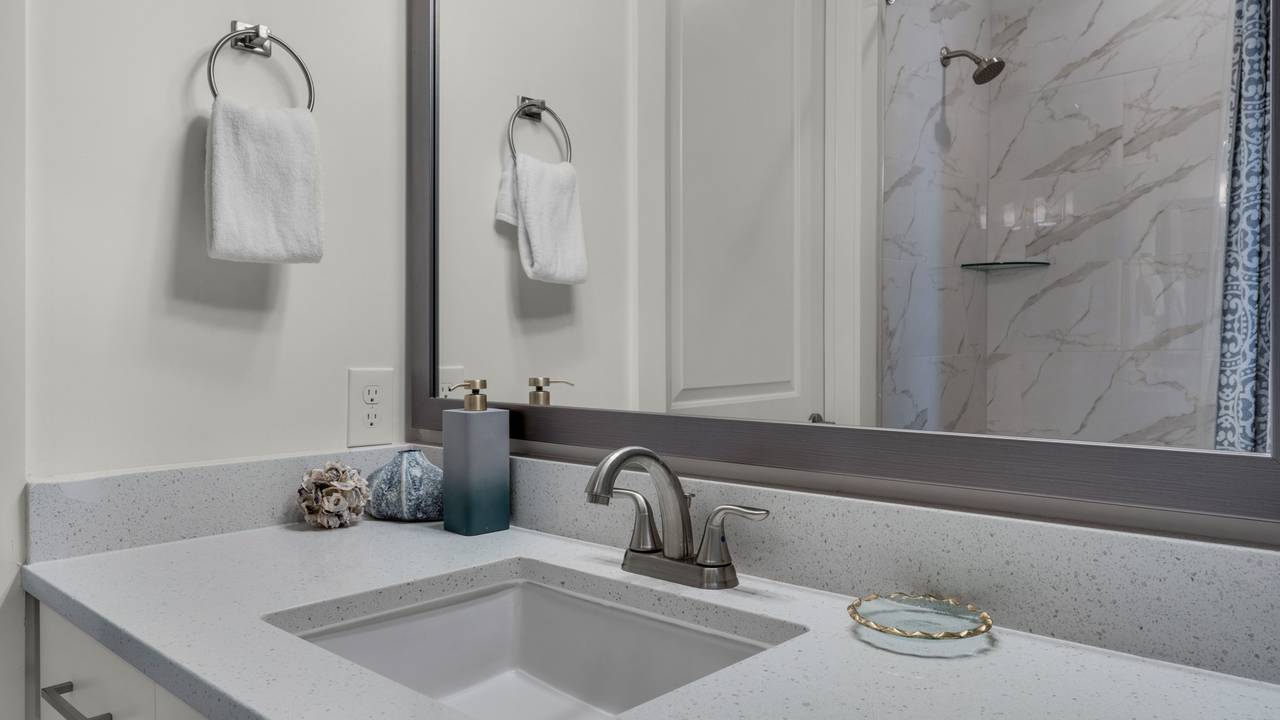 PNWD341 Bathroom PNWD341 Bathroom