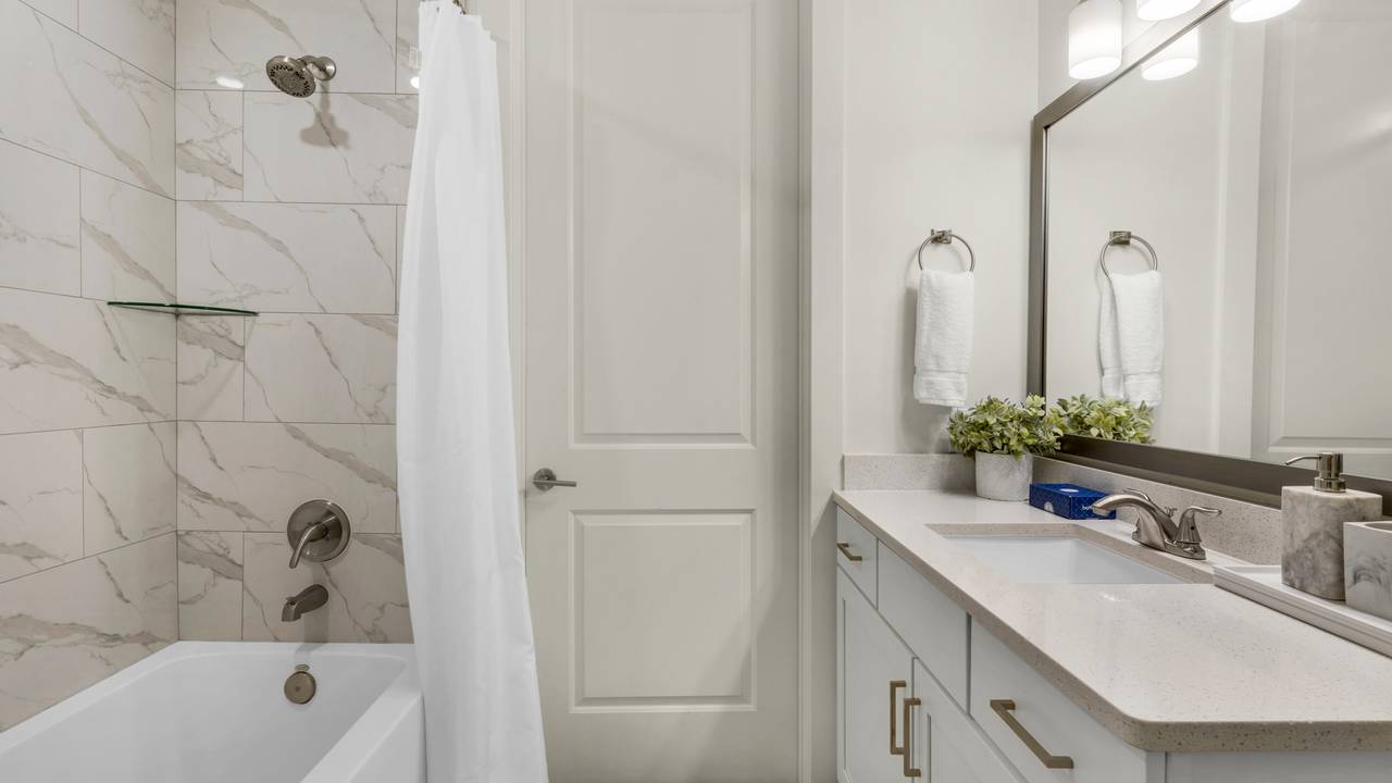 PNWD421 Bathroom PNWD421 Bathroom