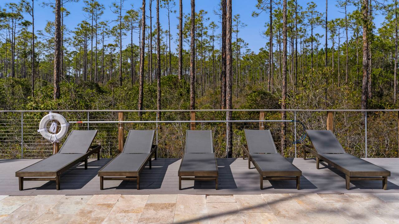 Pinewood30A Sun Loungers Pinewood30A Sun Loungers