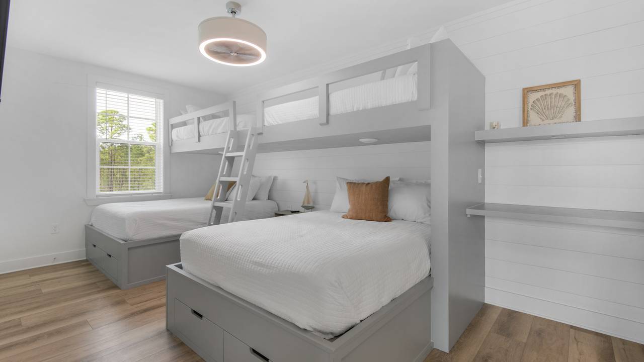 PNWD437 Bedroom PNWD437 Bedroom