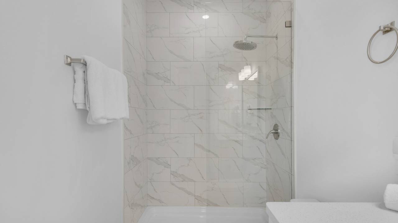 PNWD437 Bathroom PNWD437 Bathroom