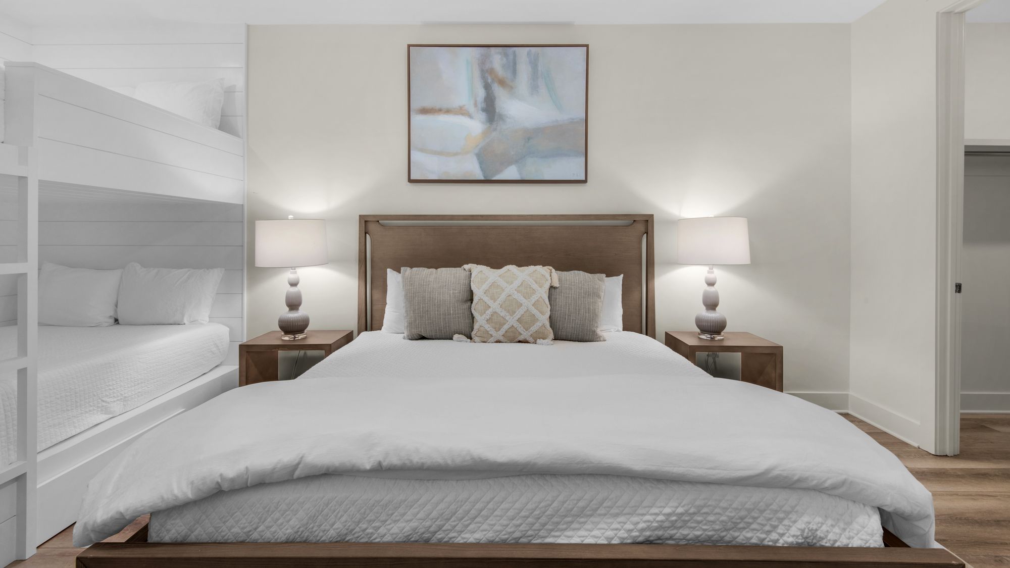 Pinewood 415 Bedroom