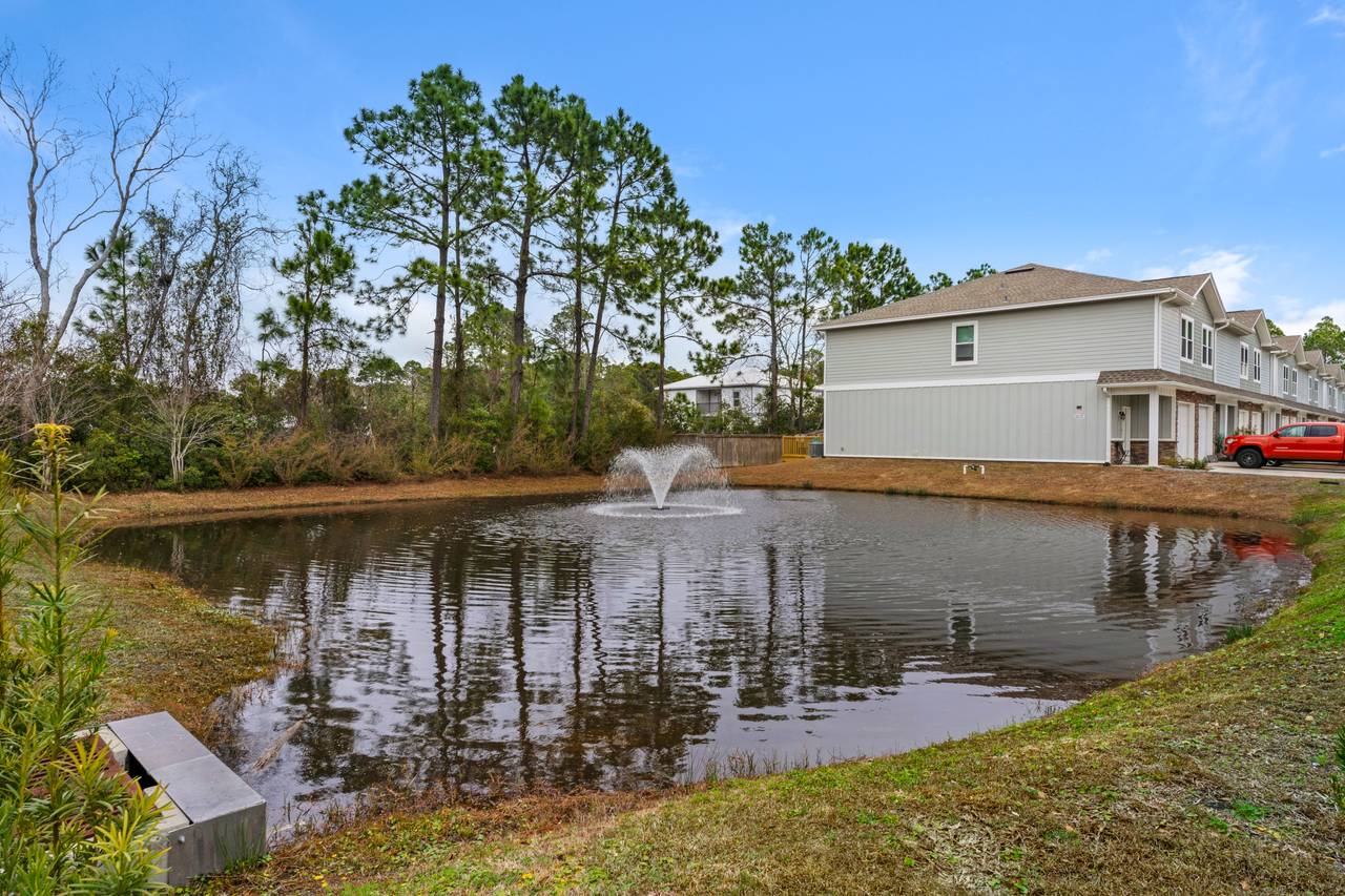 JOAN5 Exterior JOAN5 Exterior