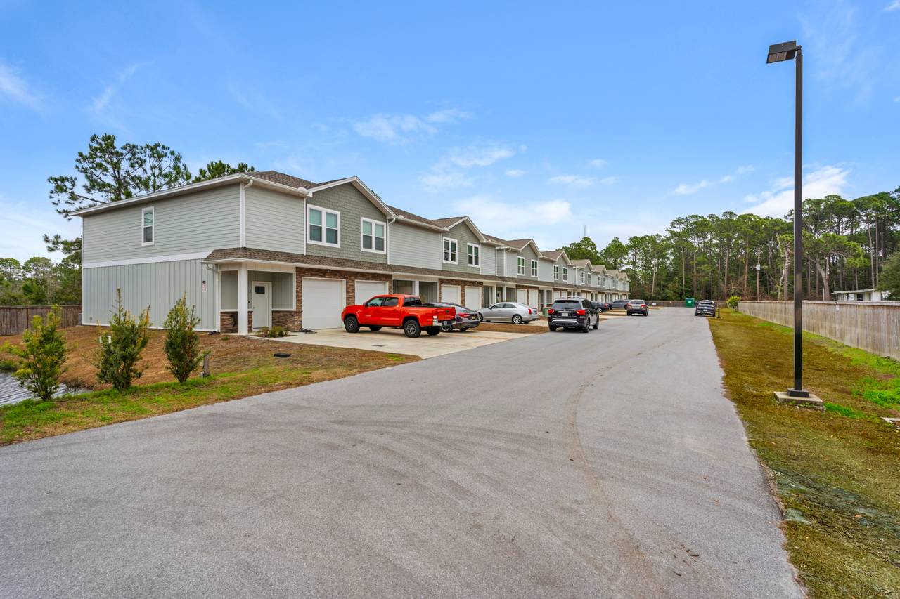 JOAN5 Exterior JOAN5 Exterior