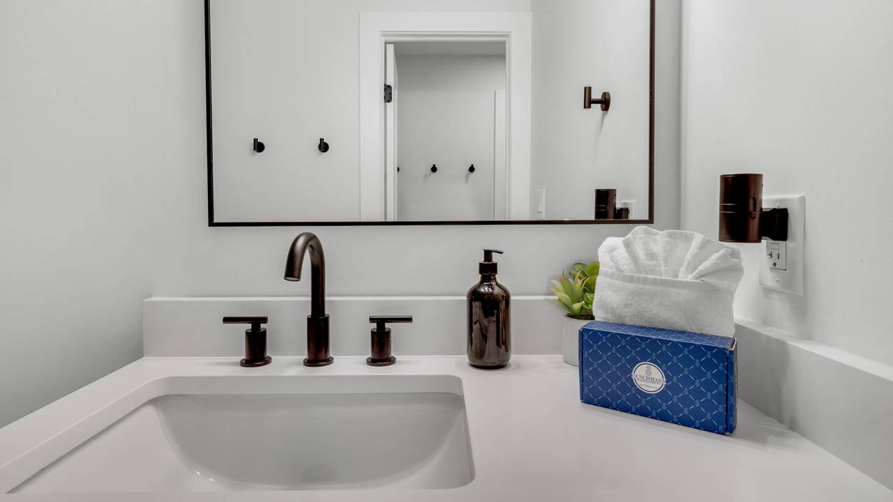 BSC24 Bathroom BSC24 Bathroom