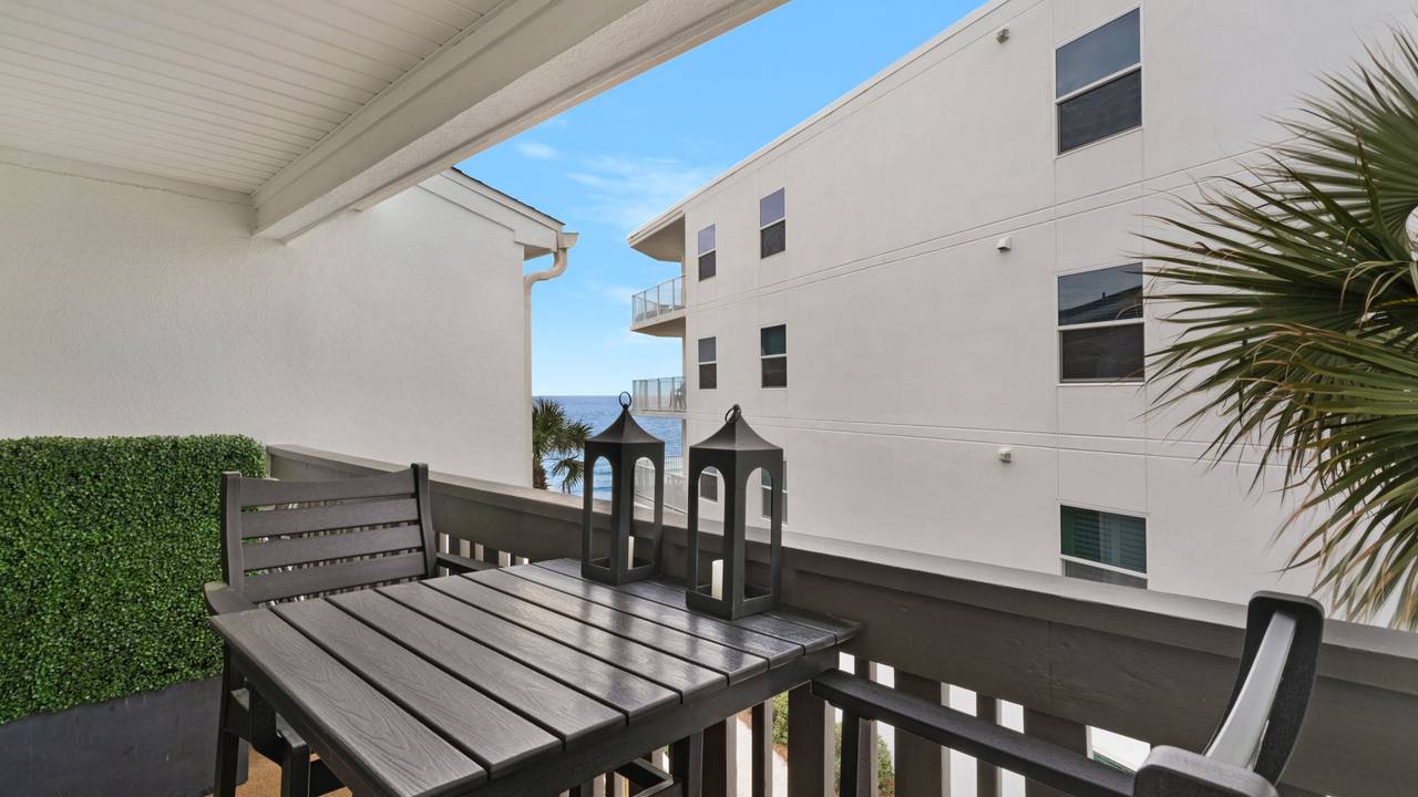 Beachside Condo 24 - Balcony Beachside Condo 24 - Balcony