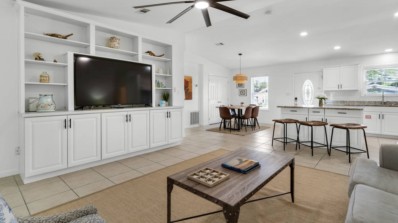 Sea Jam Living Area Sea Jam Living Area