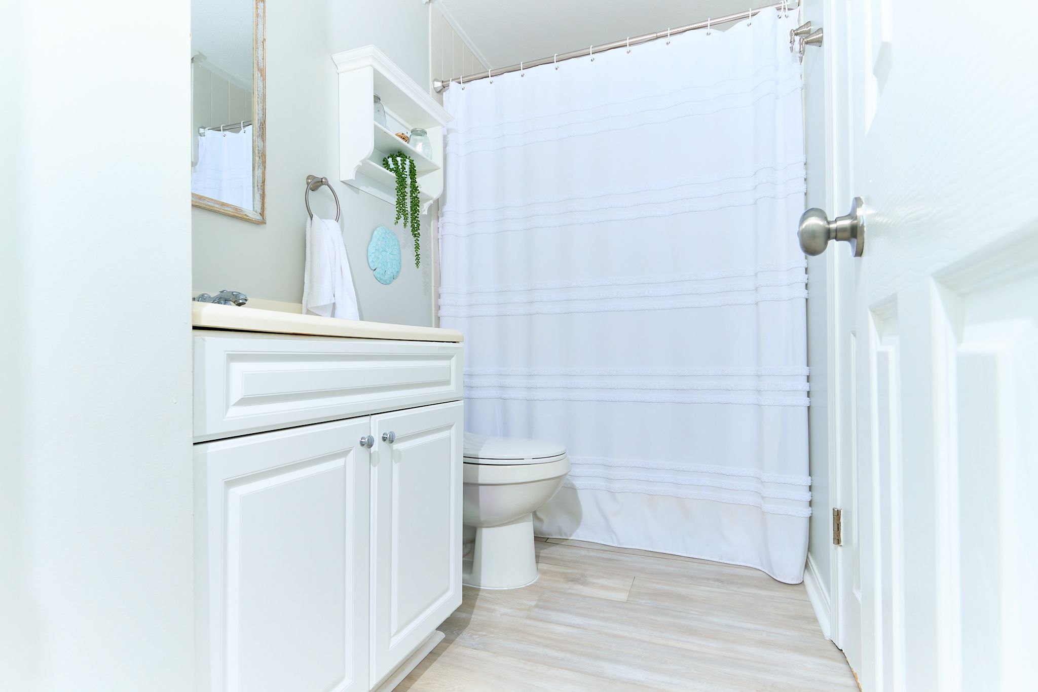 SBD212 Bungalow 6 - Bathroom