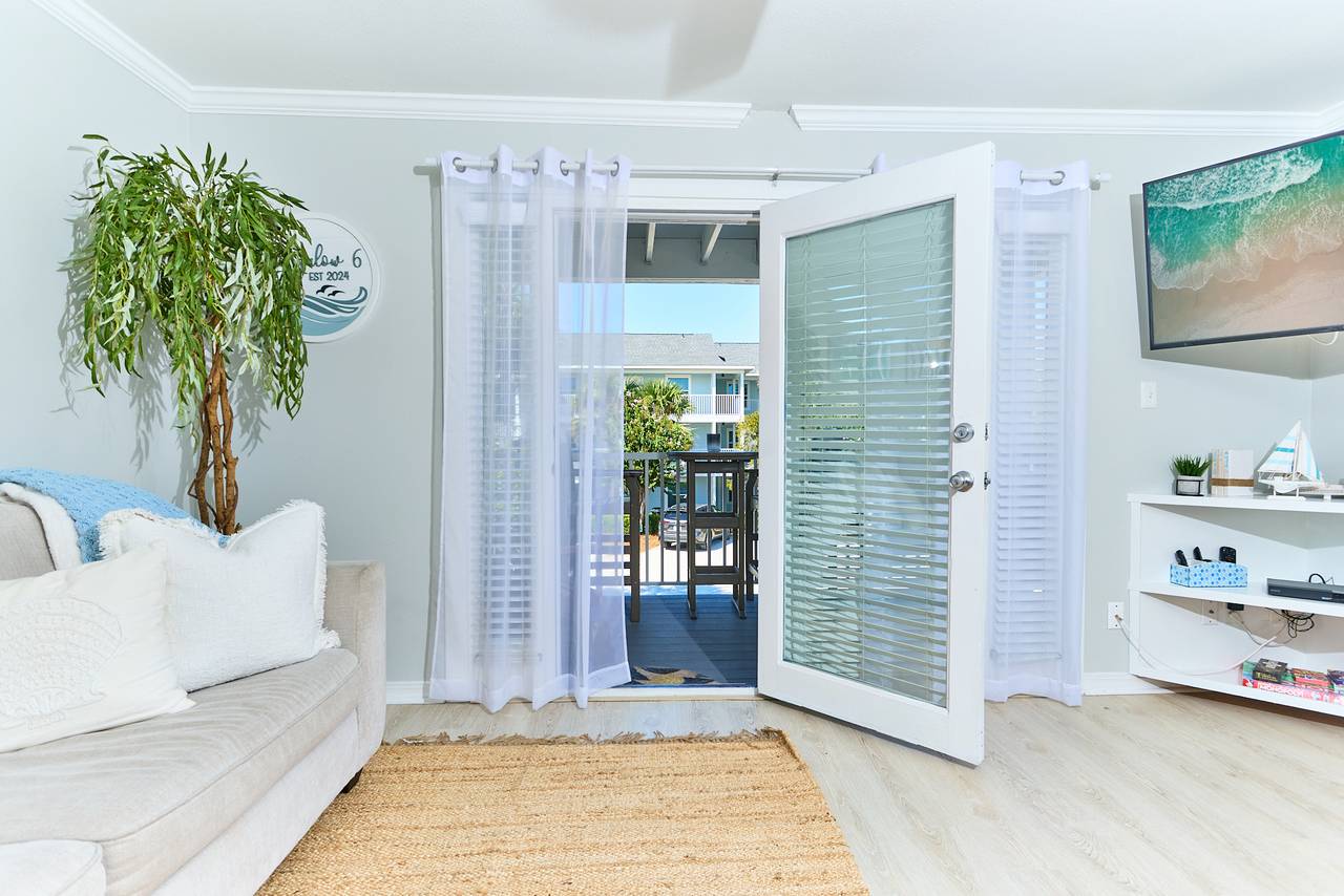 SBD212 Bungalow 6 - Living area SBD212 Bungalow 6 - Living area