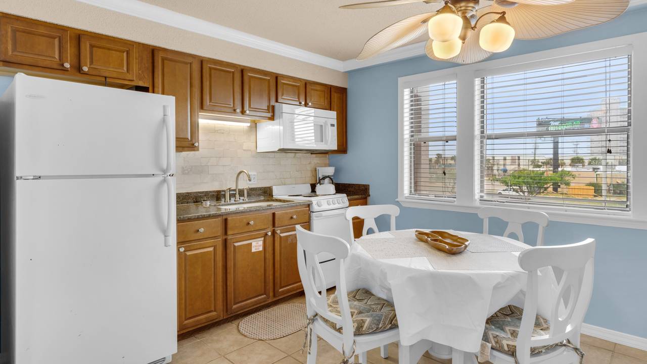 STQ1208A Kitchen Area STQ1208A Kitchen Area