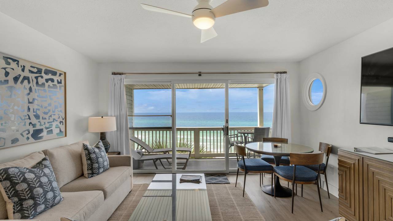 MST12 Living Area MST12 Living Area