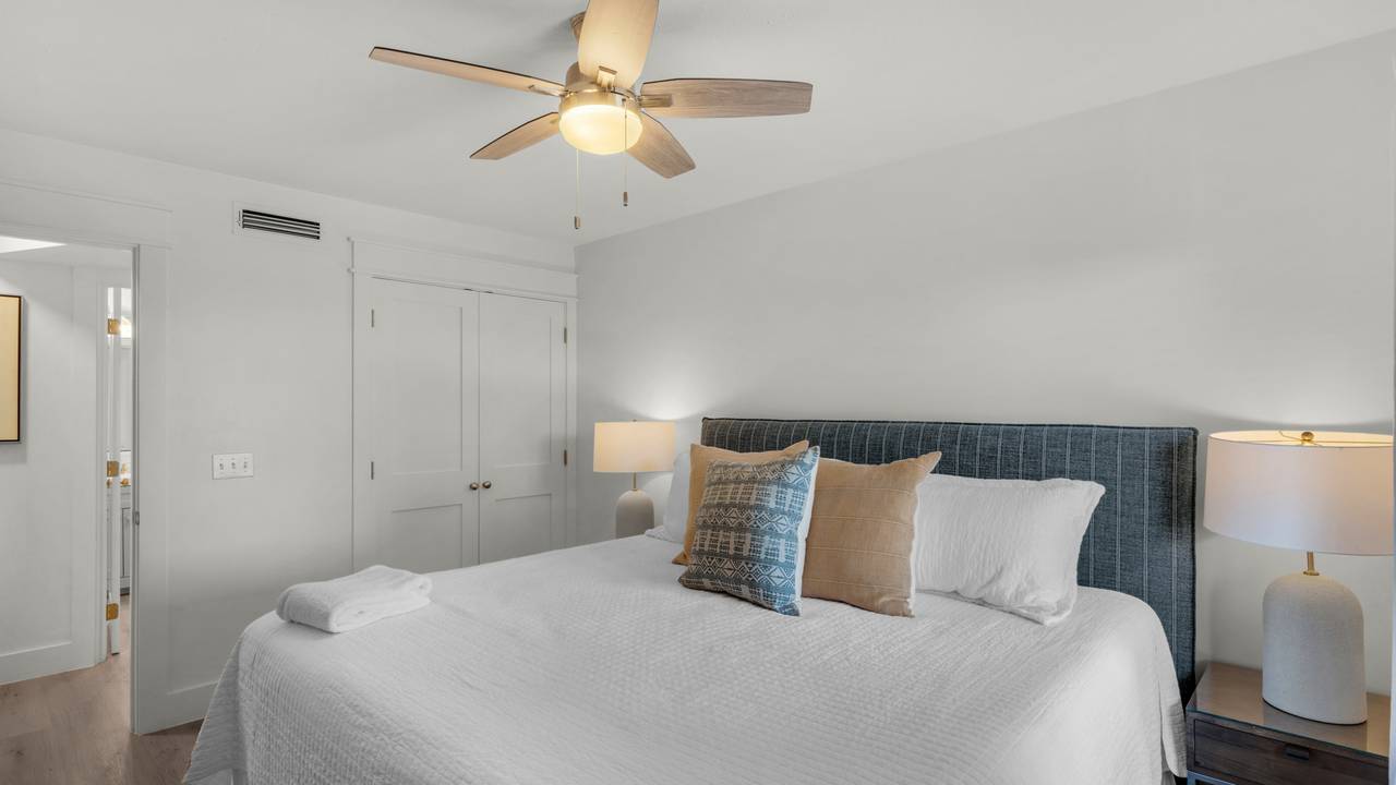 Mistral 12 Bedroom Mistral 12 Bedroom