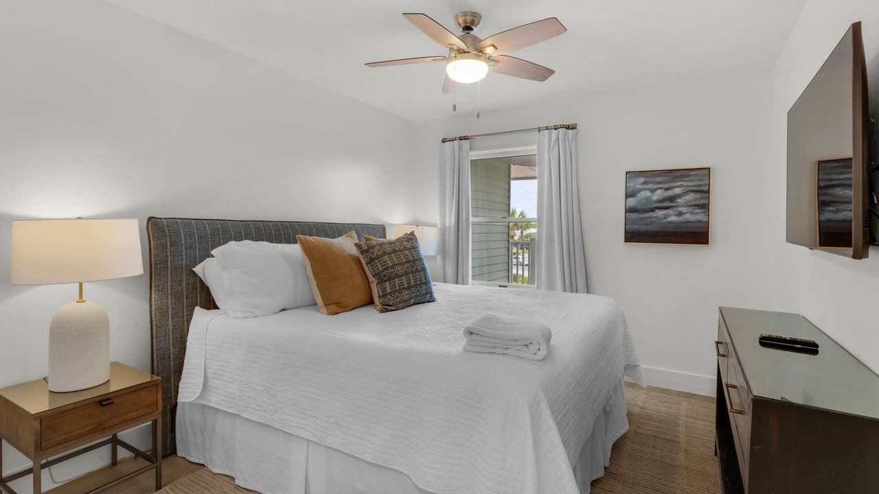 Mistral 12 Bedroom Mistral 12 Bedroom