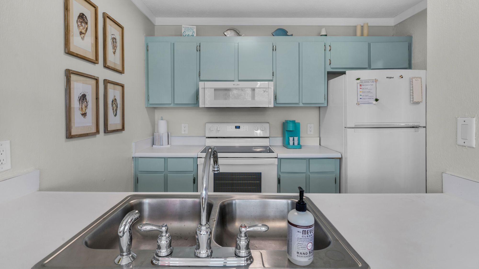 Villas Bahama West 106 Kitchen Area