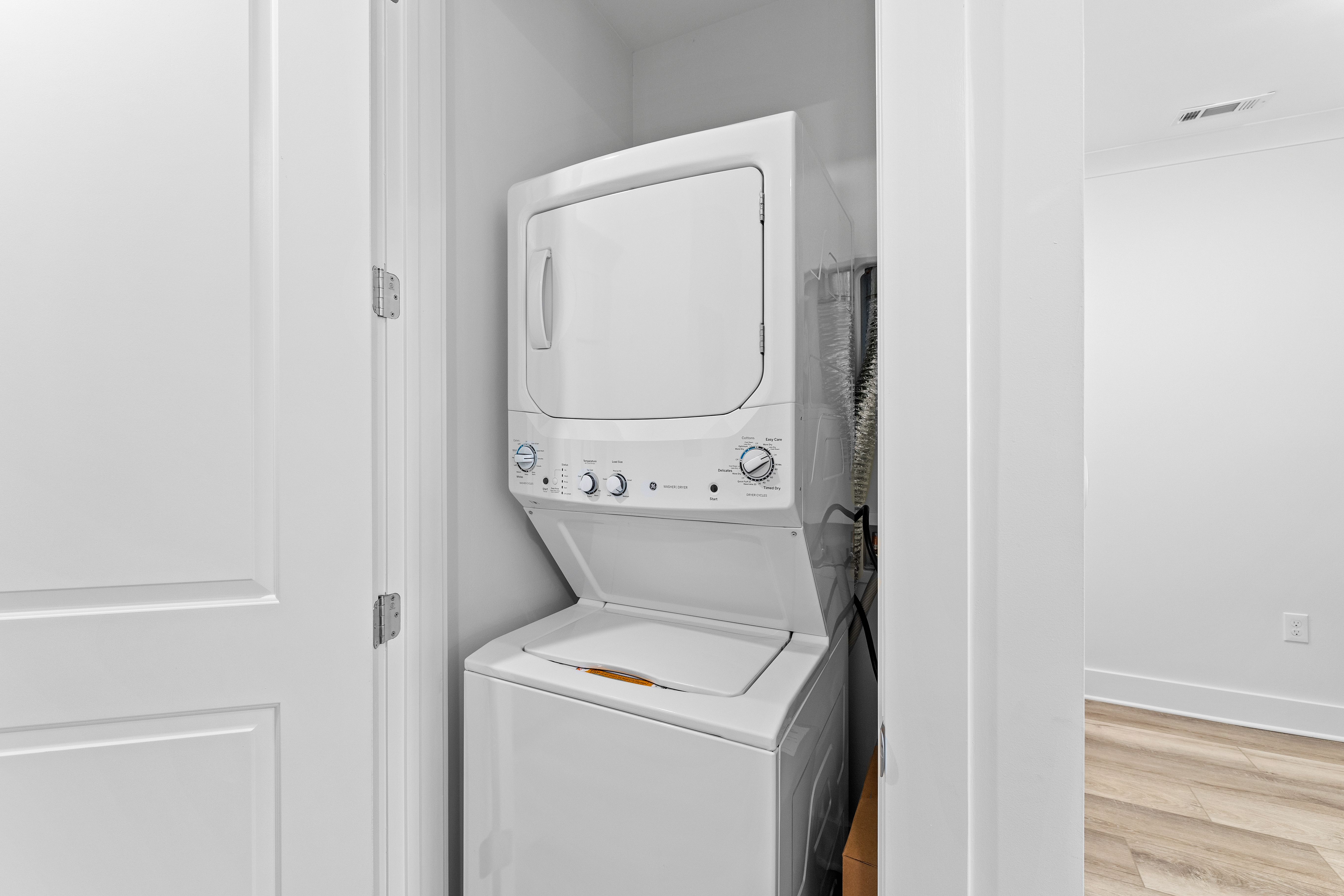 PNWD334 Washer and Dryer
