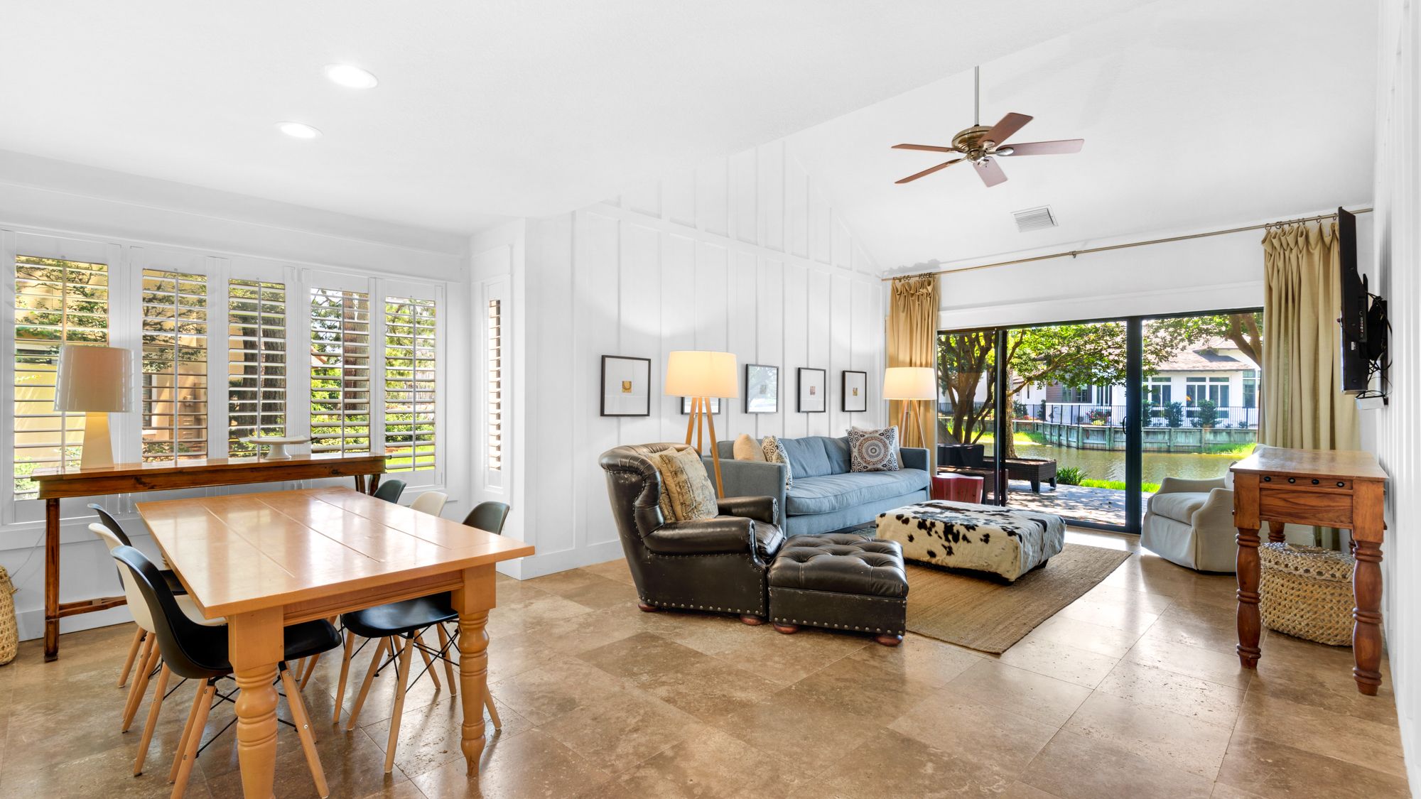 Beachwalk Villas 5054 Living Area