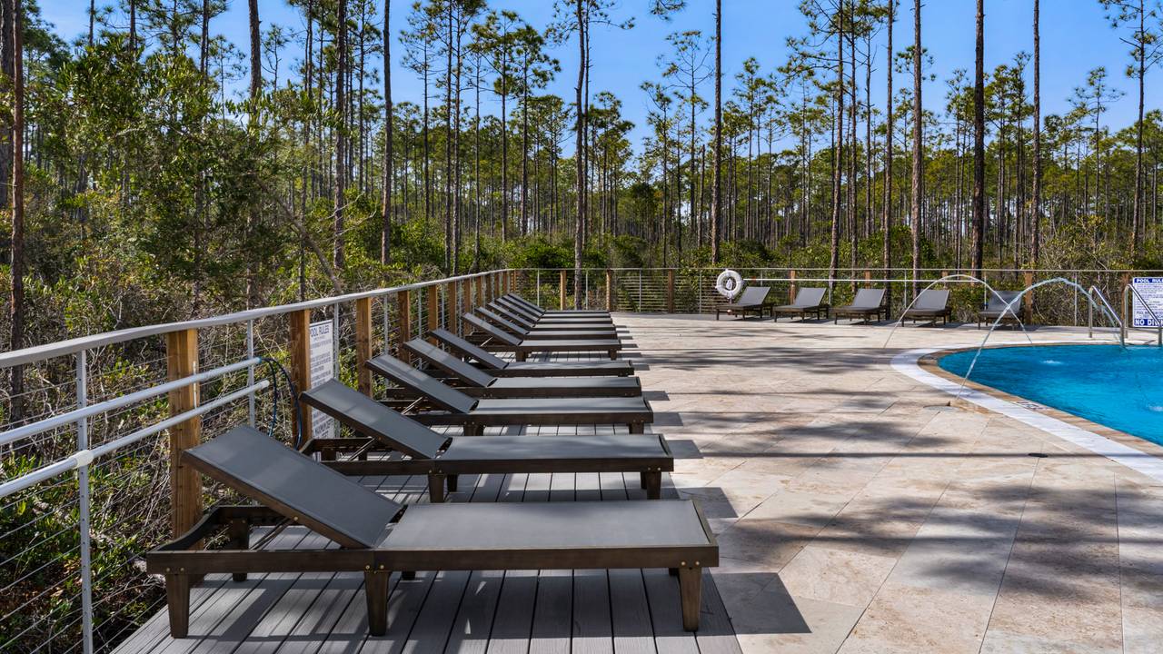 Pinewood30A Sun Loungers Pinewood30A Sun Loungers