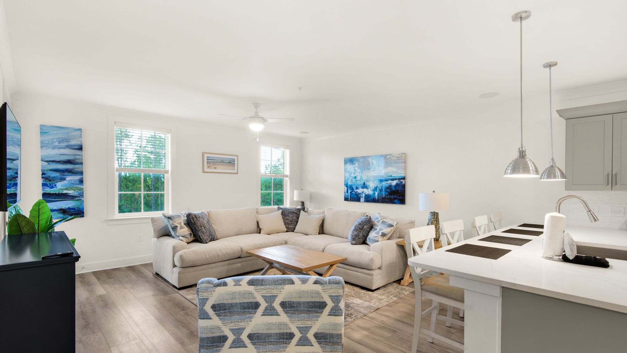 Pinewood 436 Living Area