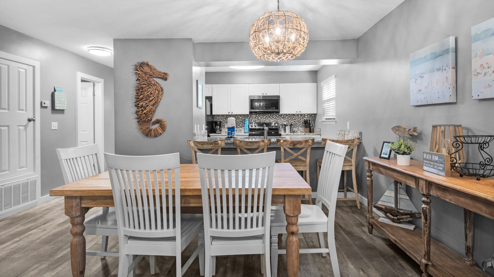 Cassine Garden 184 Dining Area