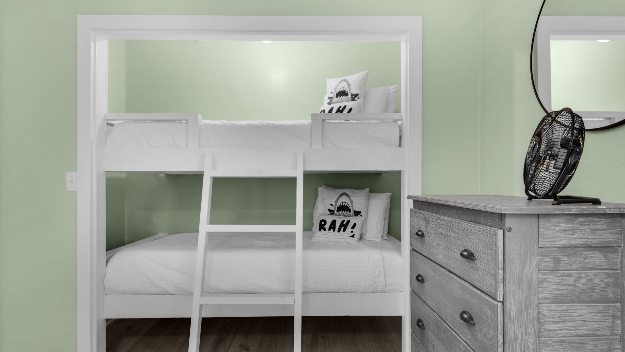 Cassine Garden 184 Bedroom