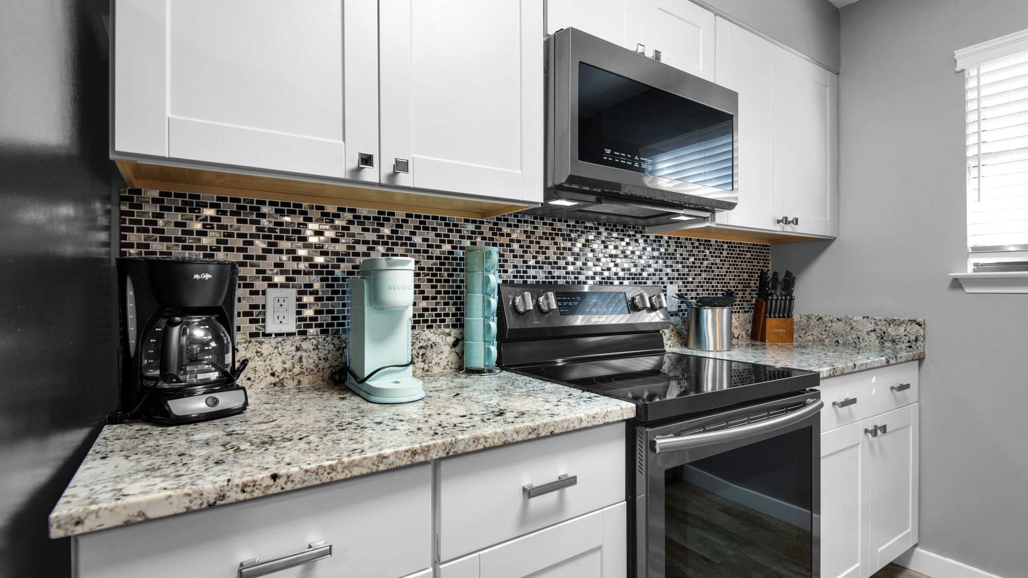 Cassine Garden 184 Kitchen Area