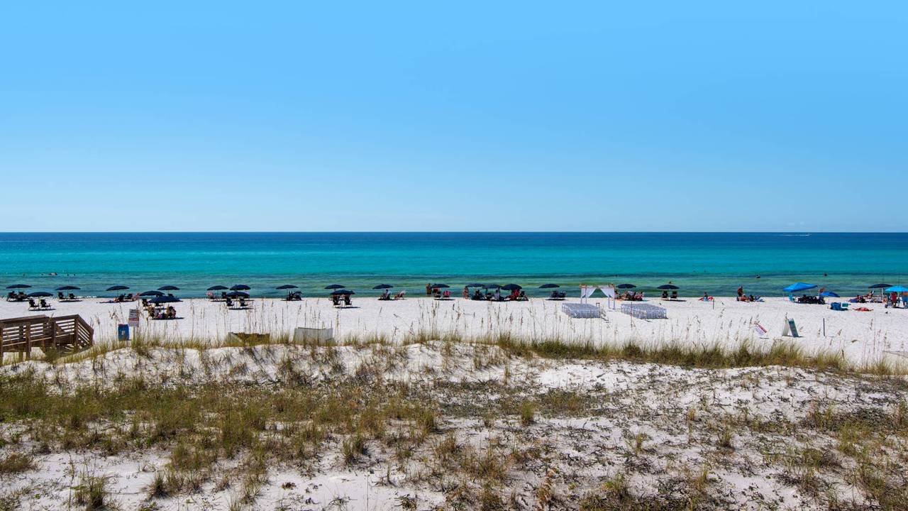 Crystal Sands 111B - Beach area Crystal Sands 111B - Beach area