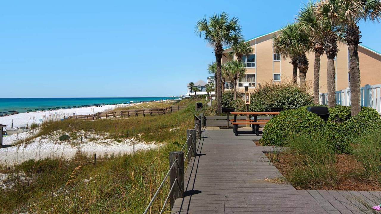 Crystal Sands 111B - Walkover to beach Crystal Sands 111B - Walkover to beach