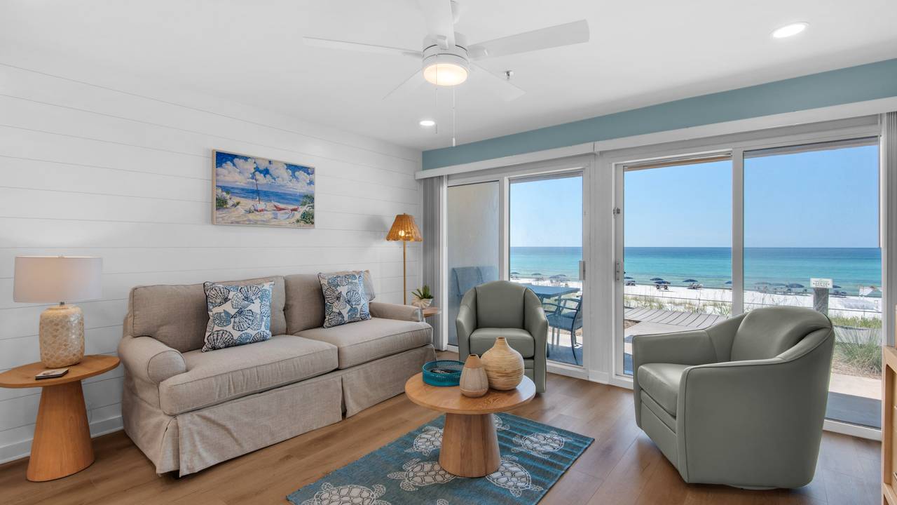 Crystal Sands 111B - Living area overlooking the gulf Crystal Sands 111B - Living area overlooking the gulf