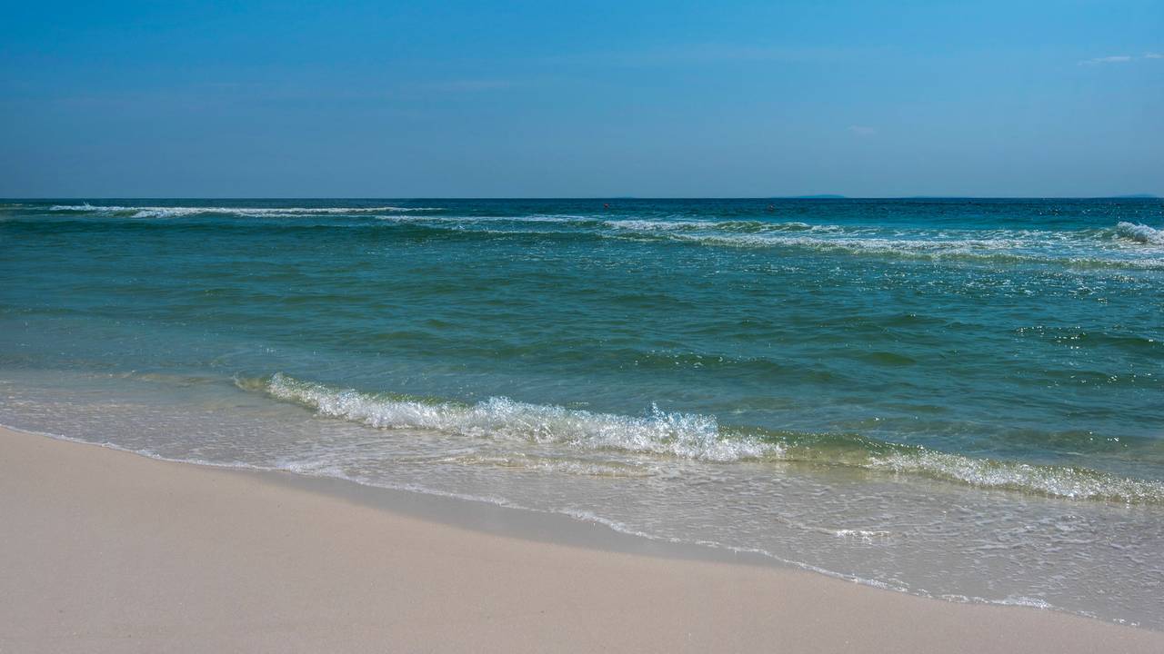 Crystal Sands Grounds & Amenities Crystal Sands Grounds & Amenities