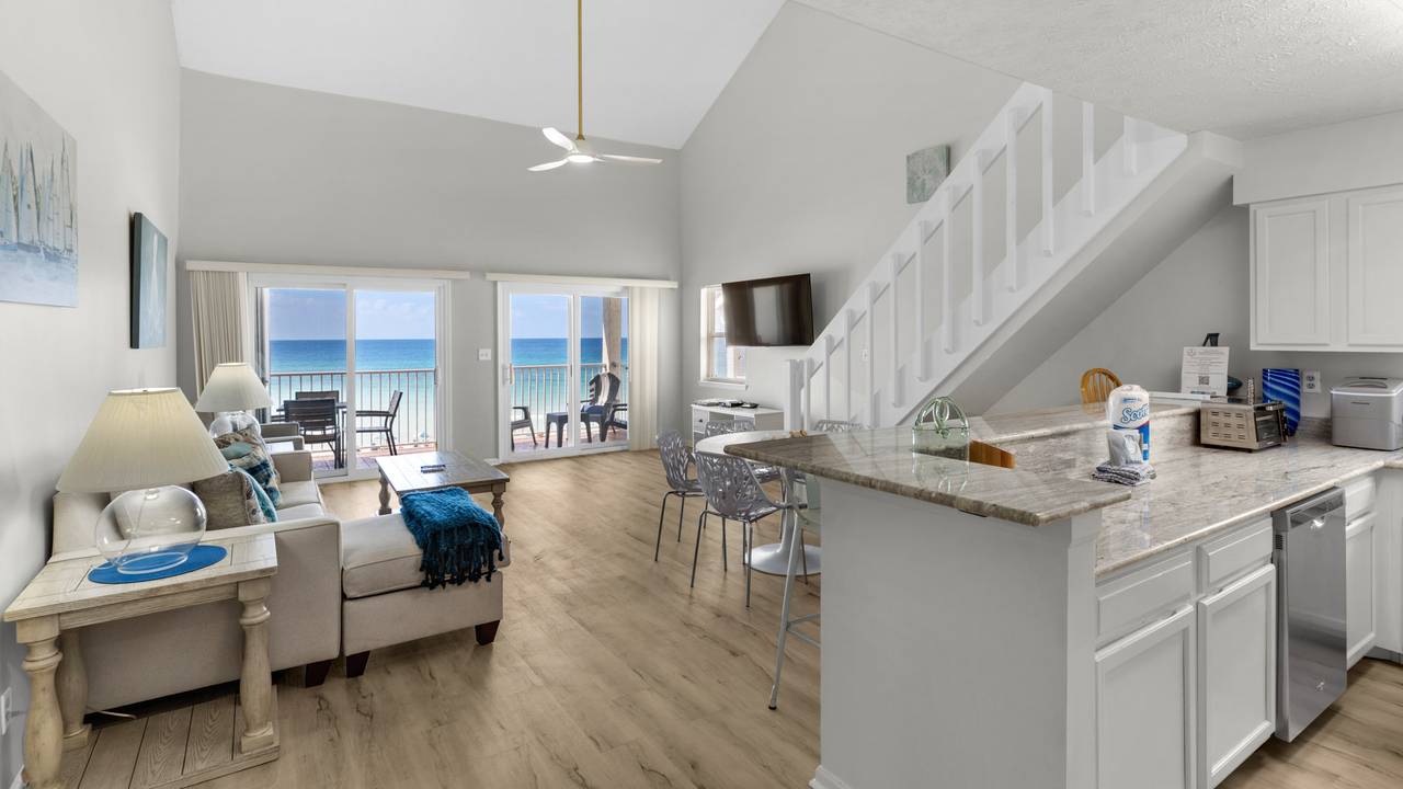 Eastern Shores 215 Eastern Shores 215