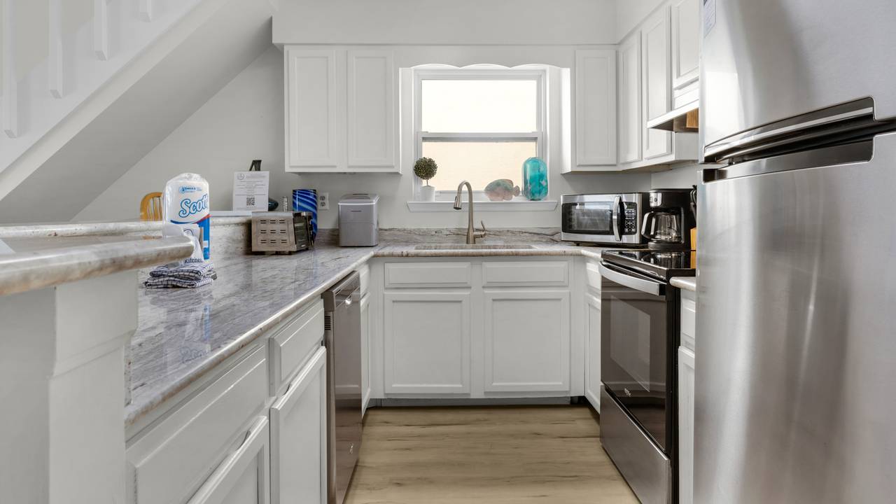 Eastern Shores 215 Eastern Shores 215