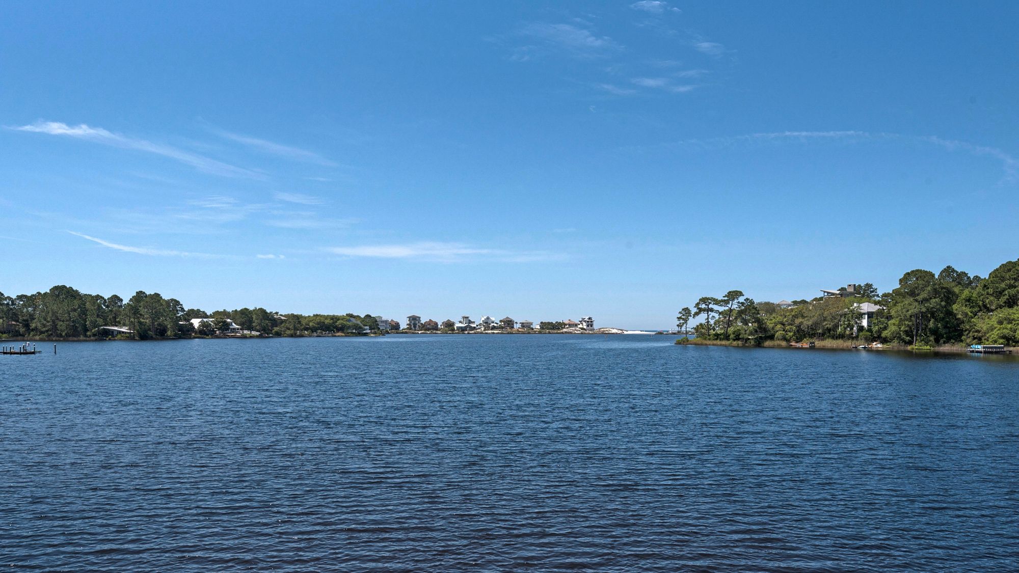 Eastern Shore 215 Exterior