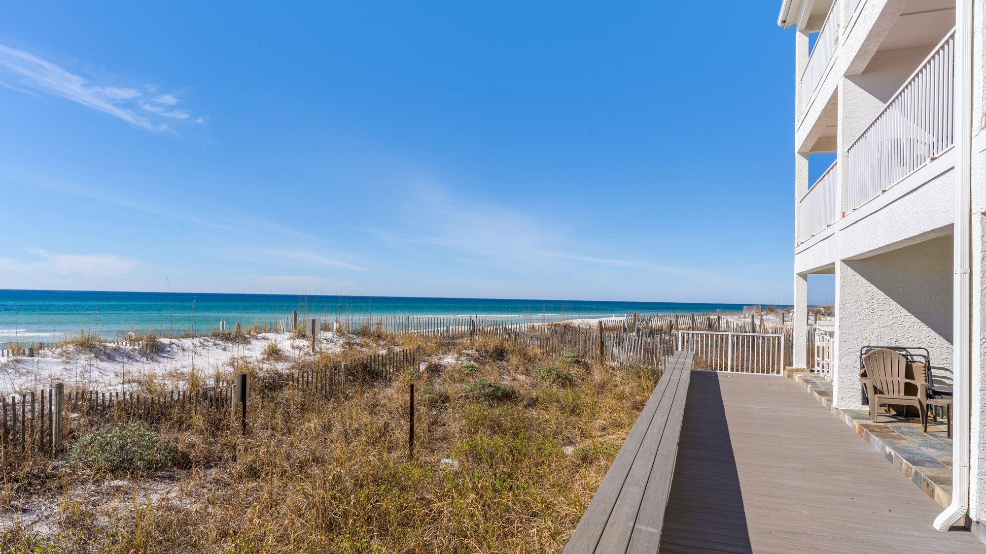 Eastern Shore 215 Exterior