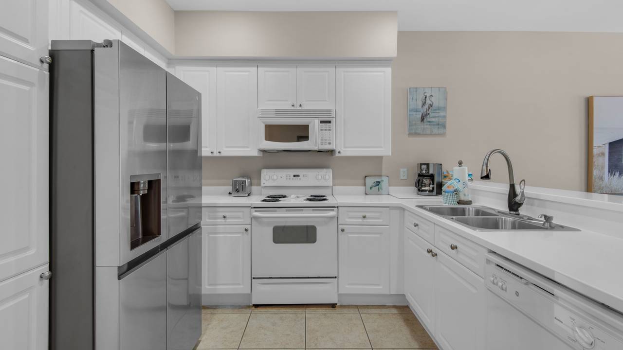 The Village Unit 412 Kitchen Area The Village Unit 412 Kitchen Area