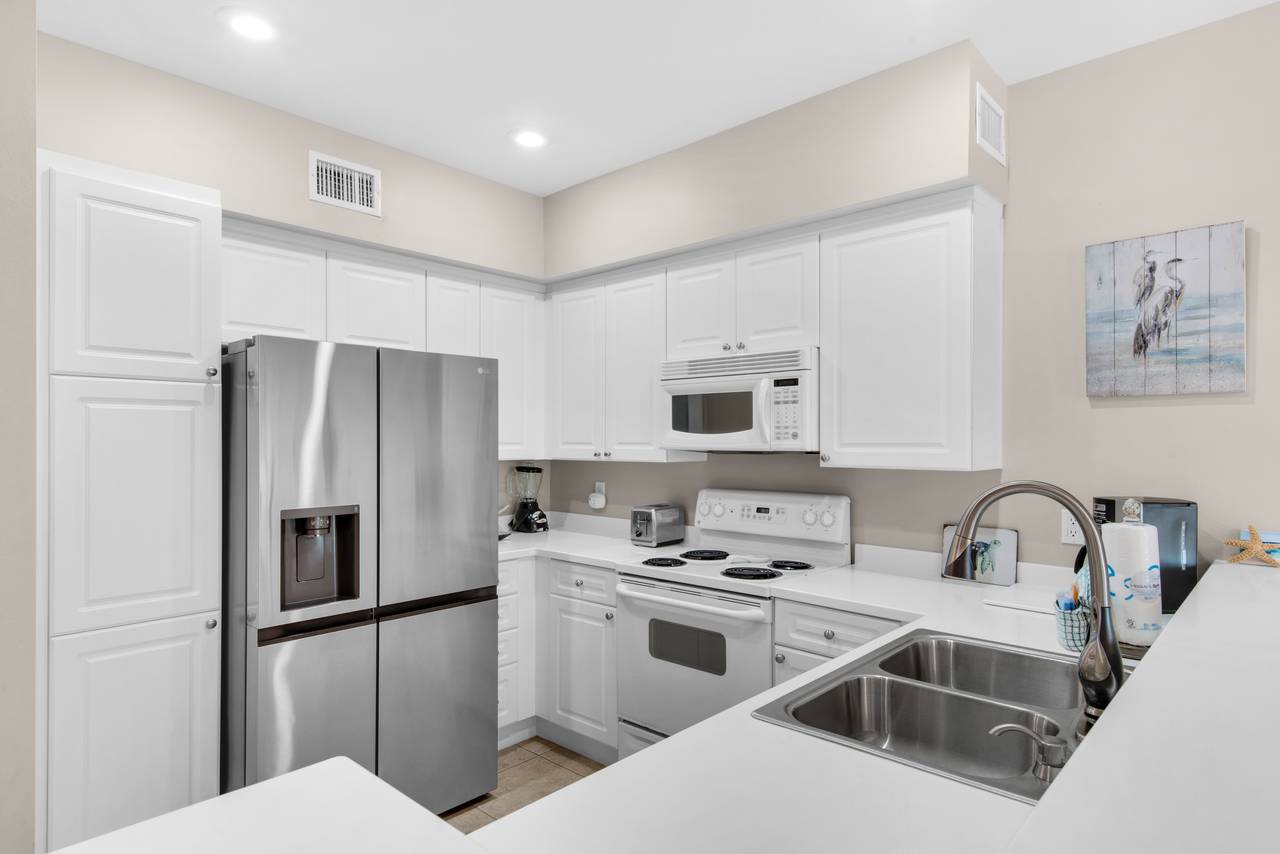 The Village Unit 412 Kitchen Area The Village Unit 412 Kitchen Area