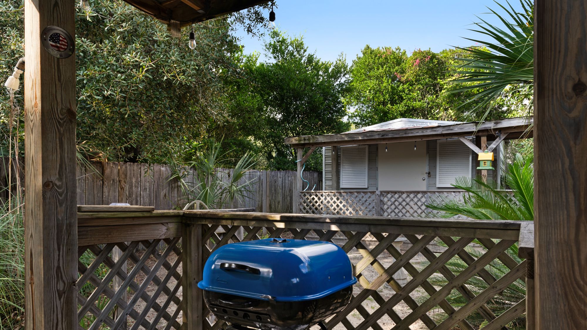 Vintage Waves BBQ Grill