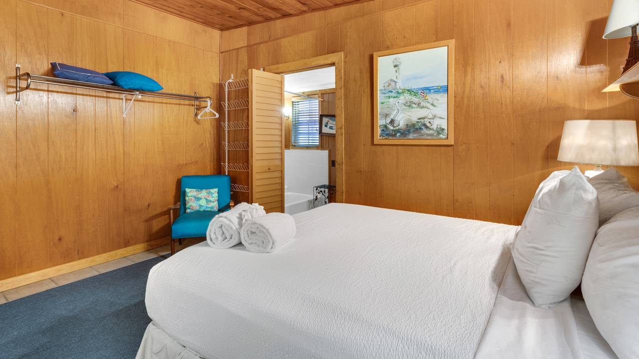 Vintage Waves Bedroom Vintage Waves Bedroom