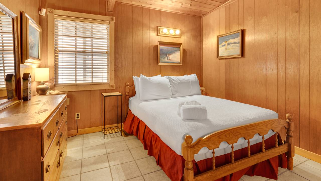 Vintage Waves Bedroom Vintage Waves Bedroom