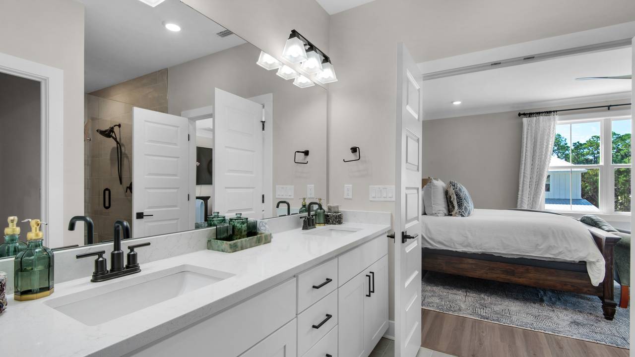 46 Tyler James Way Bedroom and vanity mirror 46 Tyler James Way Bedroom and vanity mirror