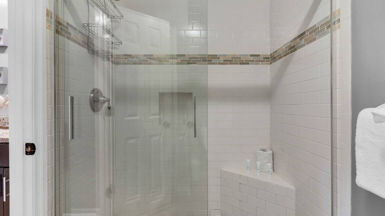 Edgewater Golf Villa 707 Bathroom Edgewater Golf Villa 707 Bathroom