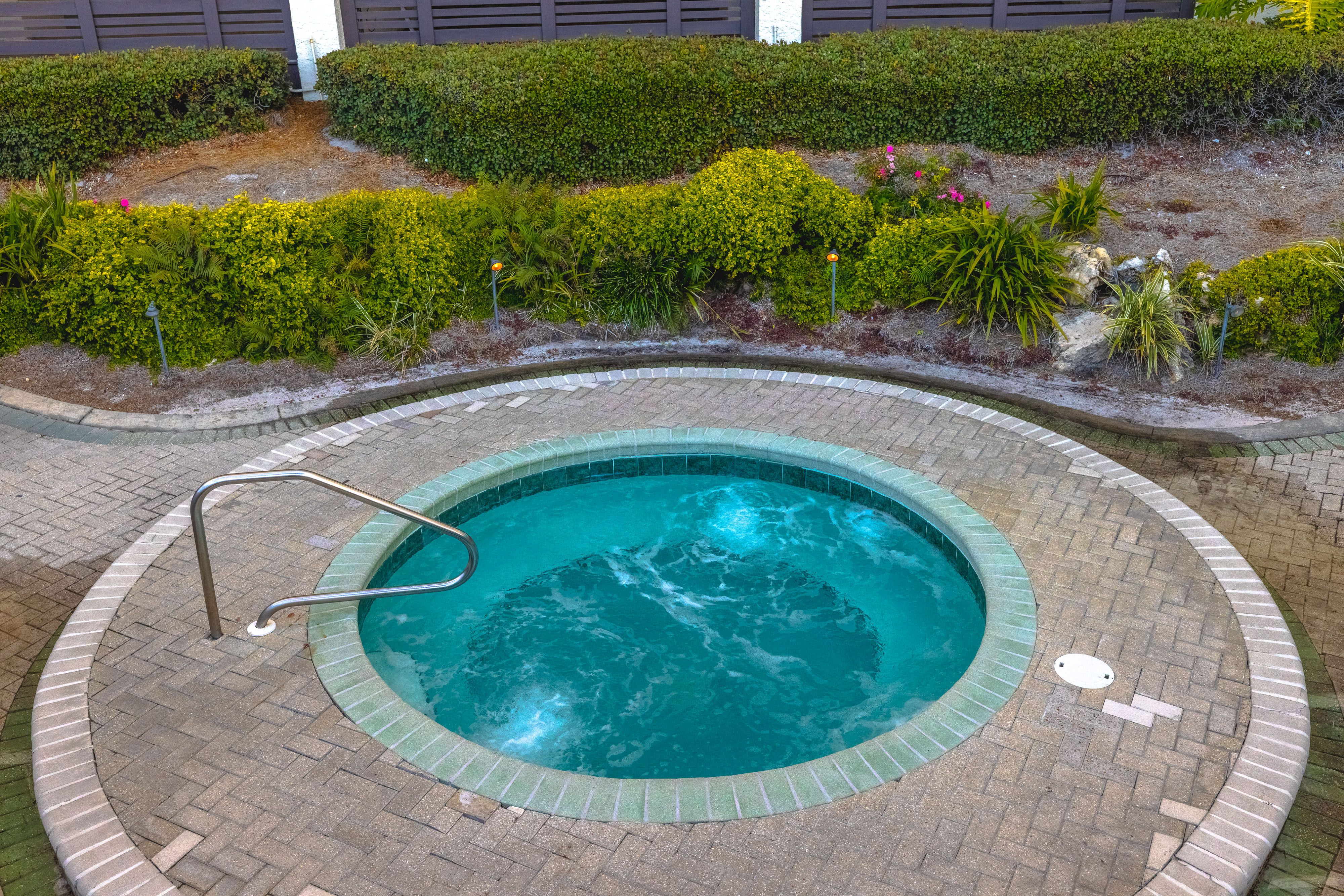 Edgewater Towers Amenities