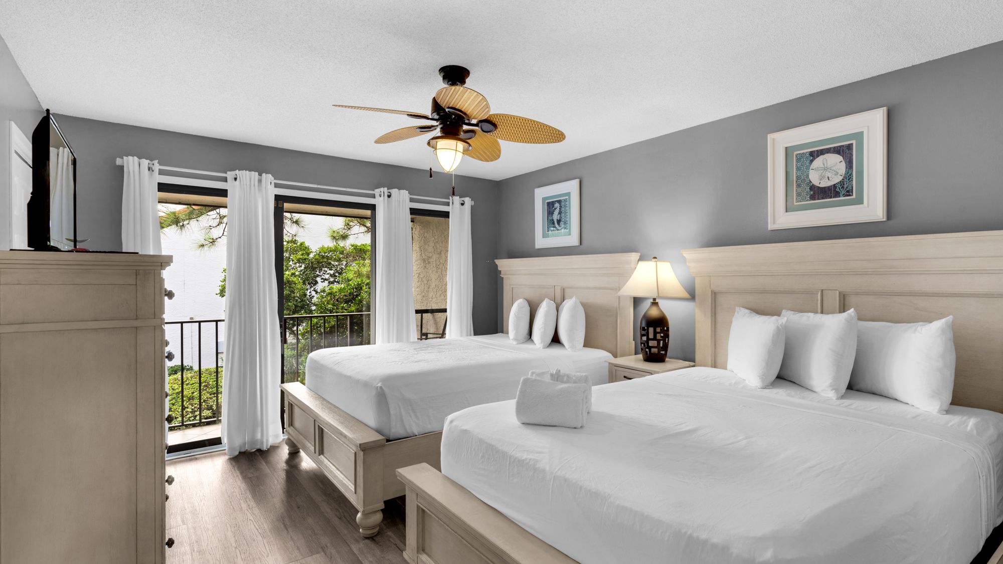 Edgewater Golf Villa 707 Bedroom